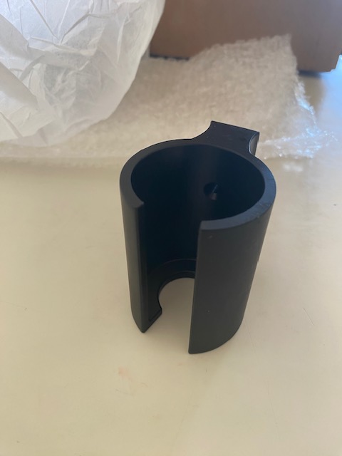 Nouveau support de sèche-cheveux sur mesure imprimé en 3D SLA résine noire par TridyMaker